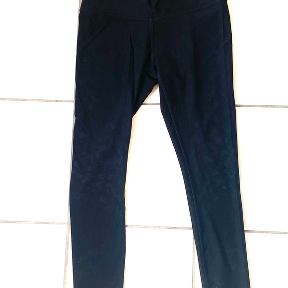 Lululemon Mapped Out Tight Camo - Picture 2 of 4